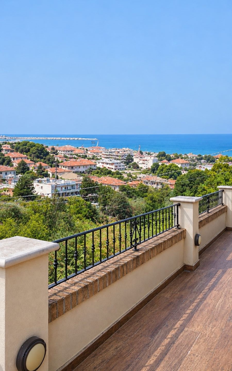 3 Terrazzo con vista sul mareok